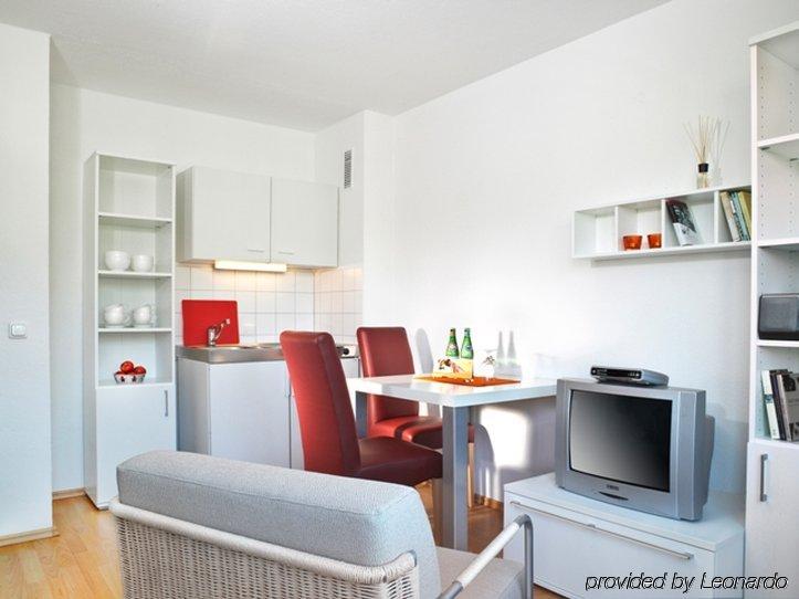 Frederics Muenchen City Schwabing Rom bilde